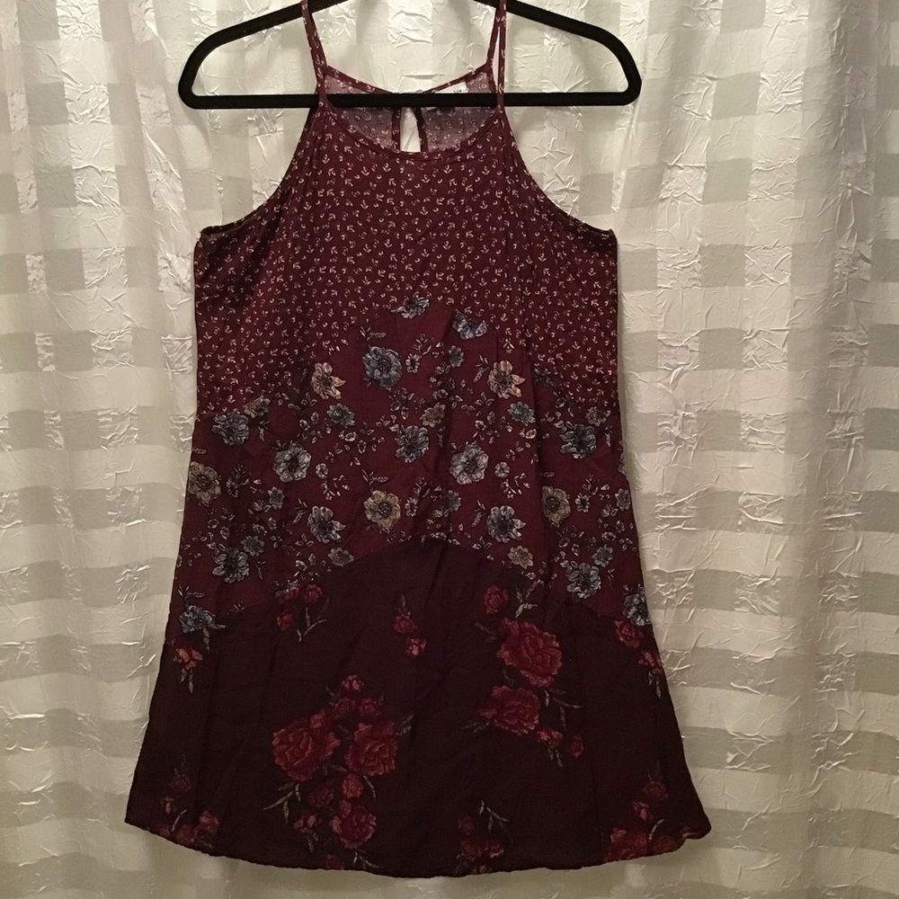 Eyeshadow Burgundy Floral Swing Dress, Size M